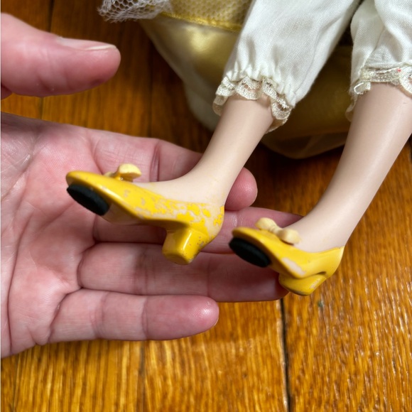 Disney Snow White Porcelain Doll - Picture 9 of 9